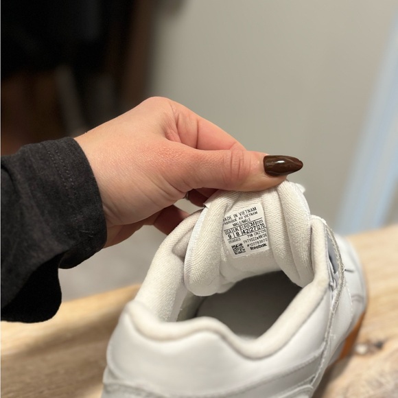 Reebok Classic White Sneakers with Tan Sole - Picture 9 of 13